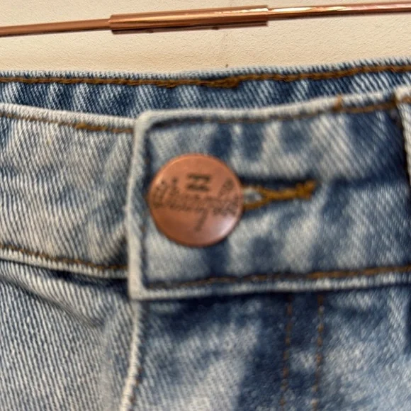 Wrangler & Billabong collaboration patchwork denim Jean Shorts with High Waist.